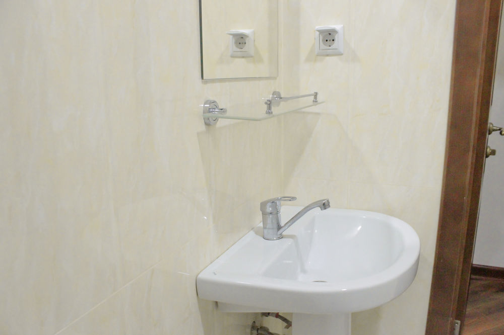 Brown Hotel Nur-Sultan  Exterior photo