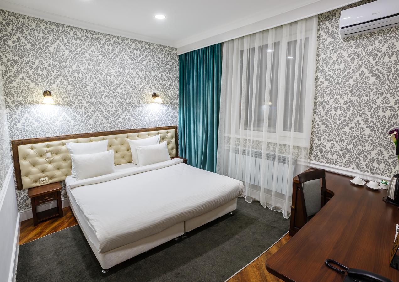 Brown Hotel Nur-Sultan  Exterior photo