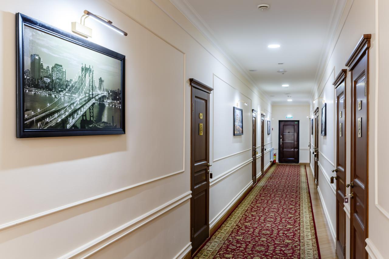 Brown Hotel Nur-Sultan  Exterior photo