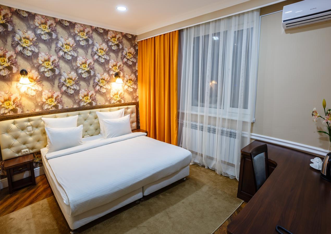 Brown Hotel Nur-Sultan  Exterior photo