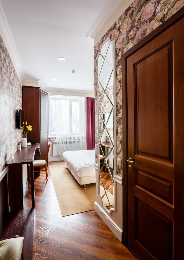 Brown Hotel Nur-Sultan  Exterior photo