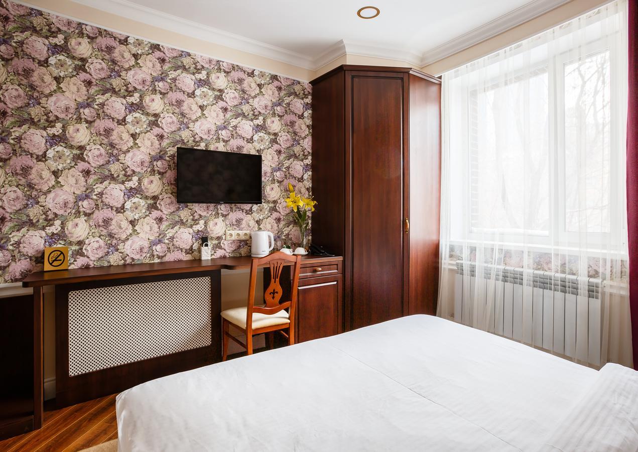 Brown Hotel Nur-Sultan  Exterior photo
